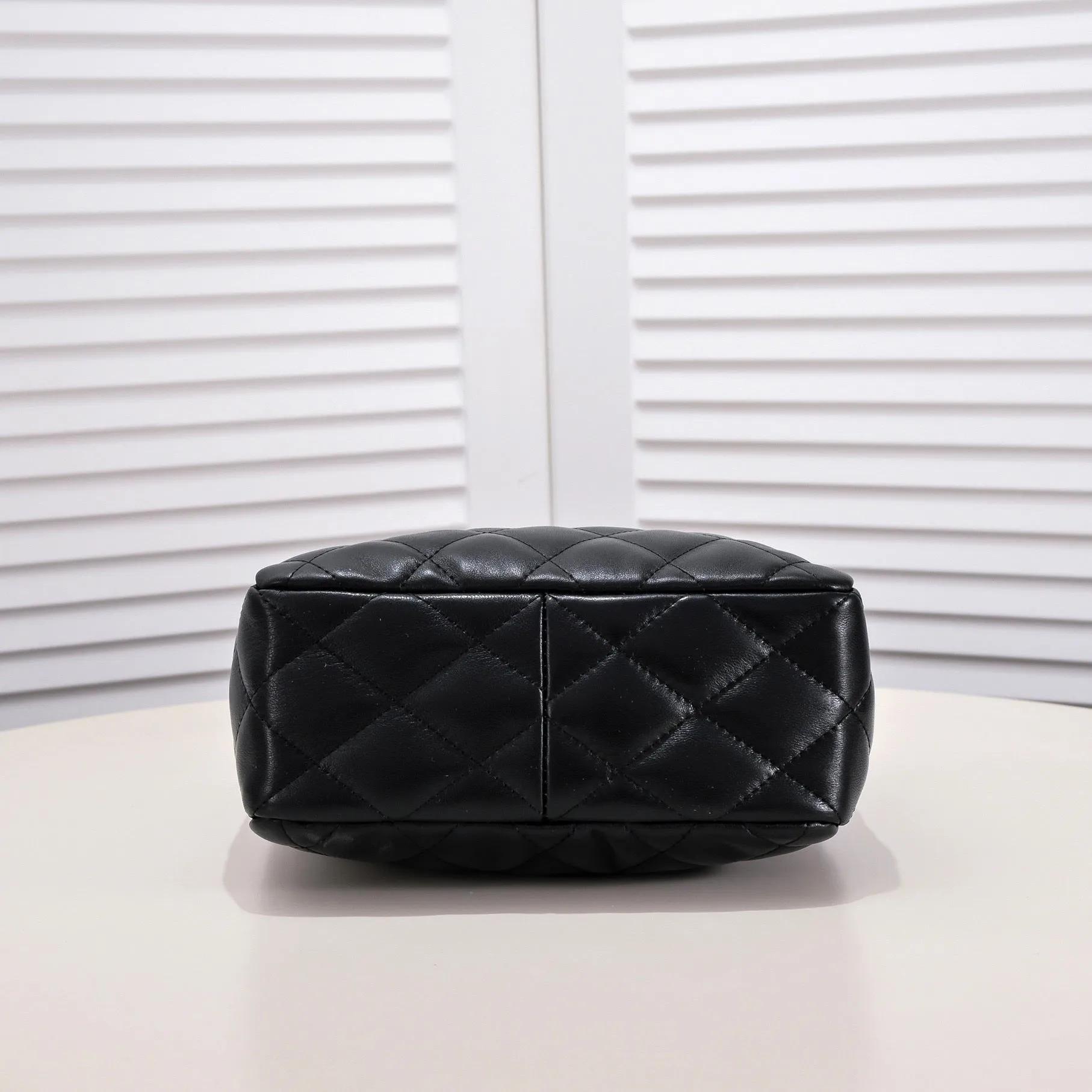 CC687 Hobo Bag / 9x9.4x3.5inch