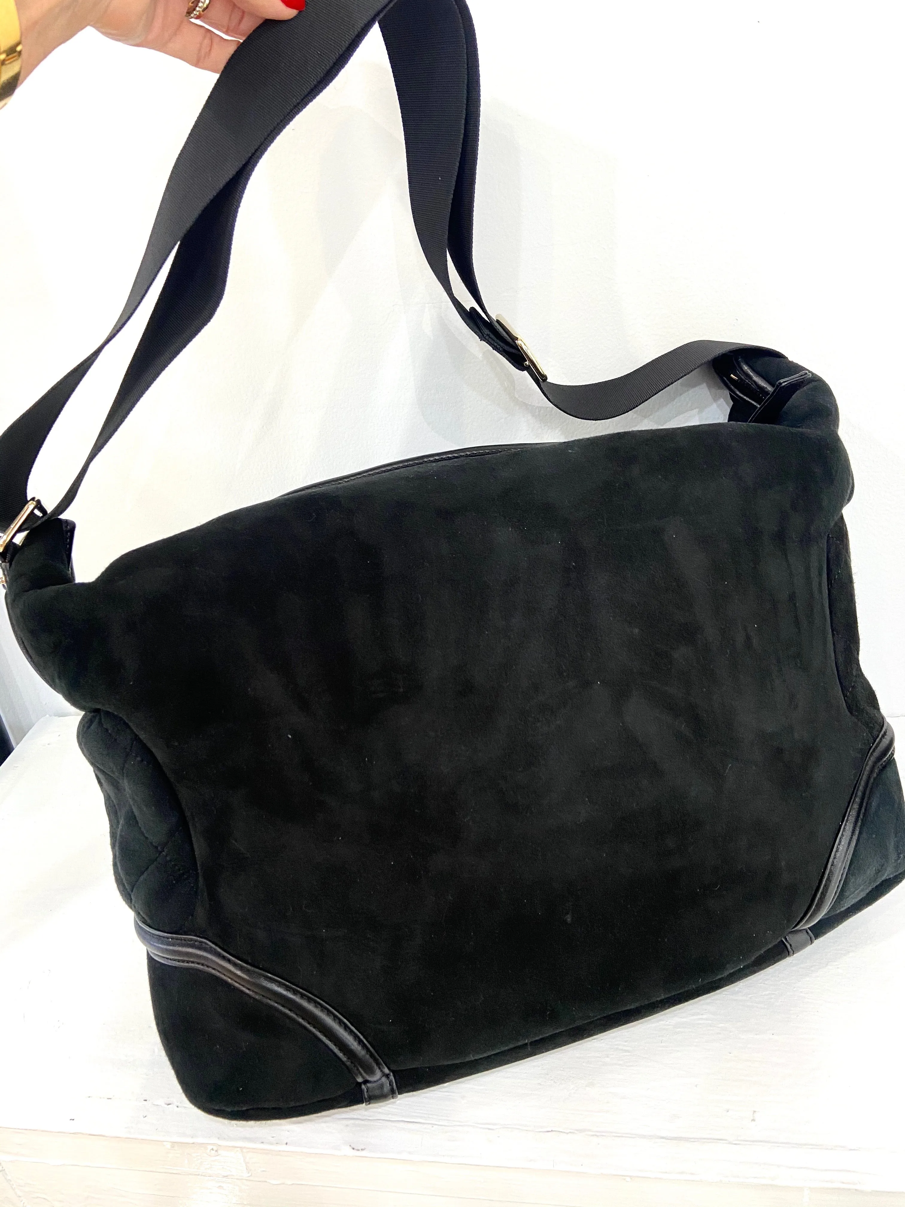 CHANEL BLACK SHEARLING HOBO BAG