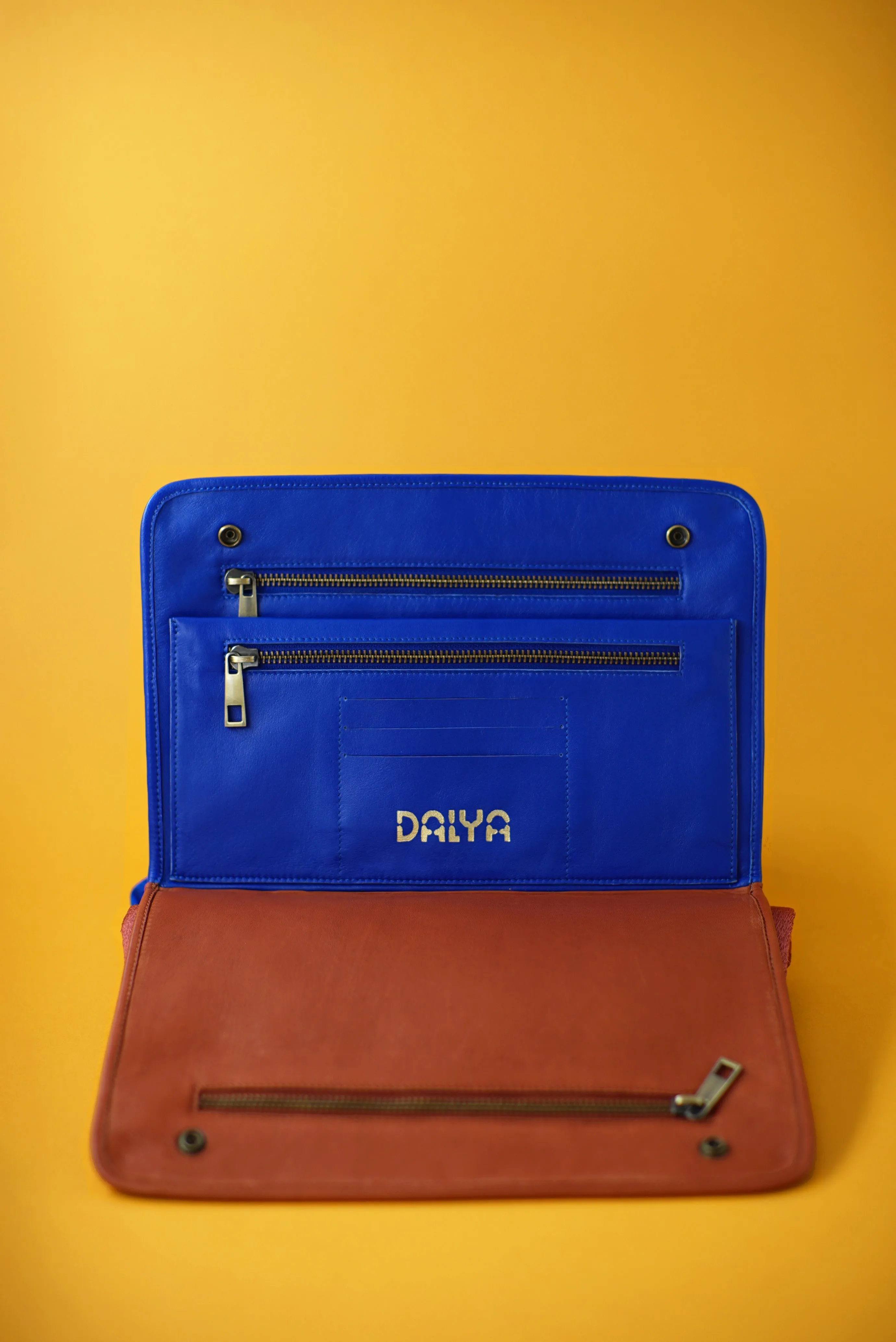 Farida Clutch