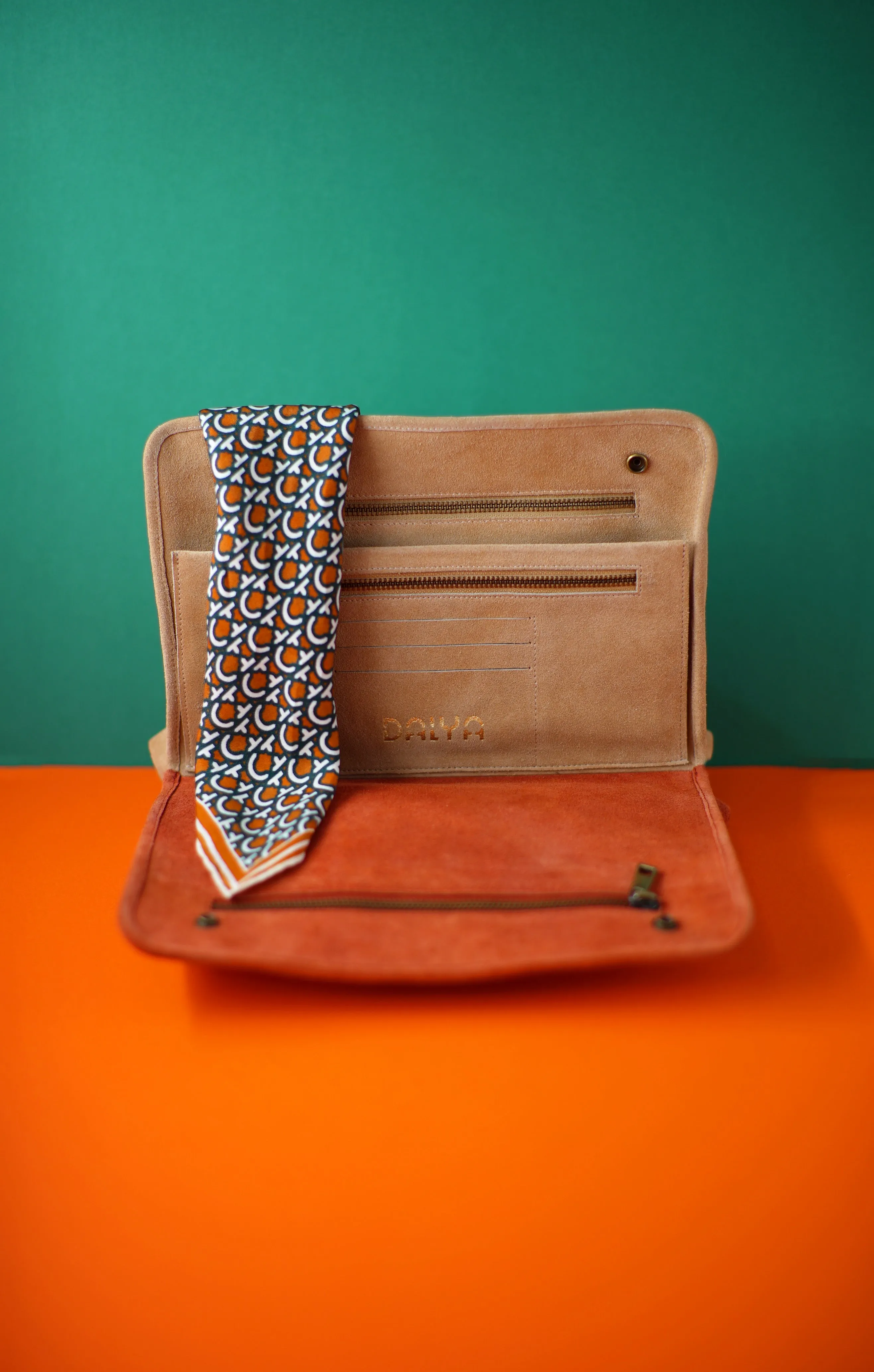 Farida Clutch