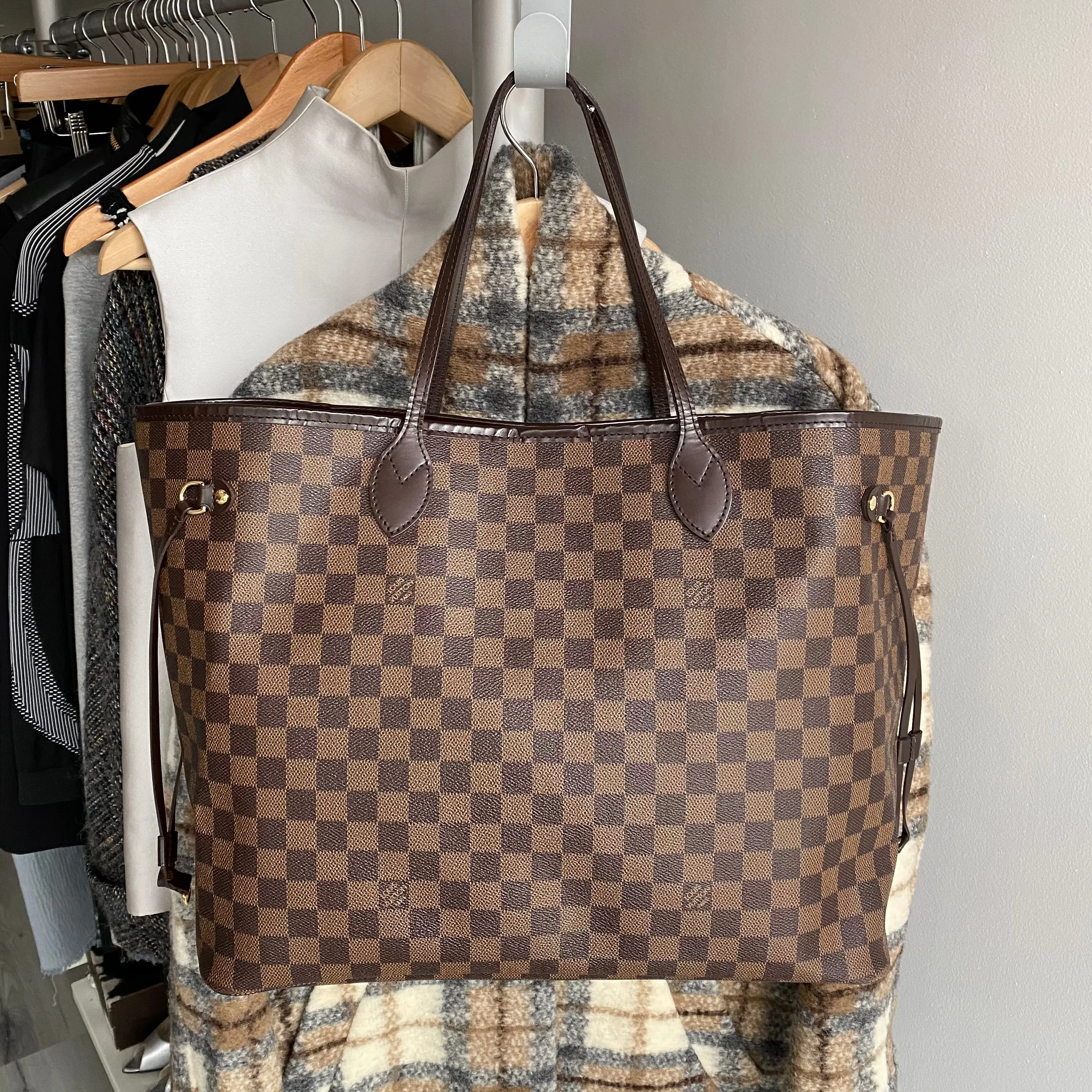 Louis Vuitton Damier Ebene Neverfull GM Tote Bag
