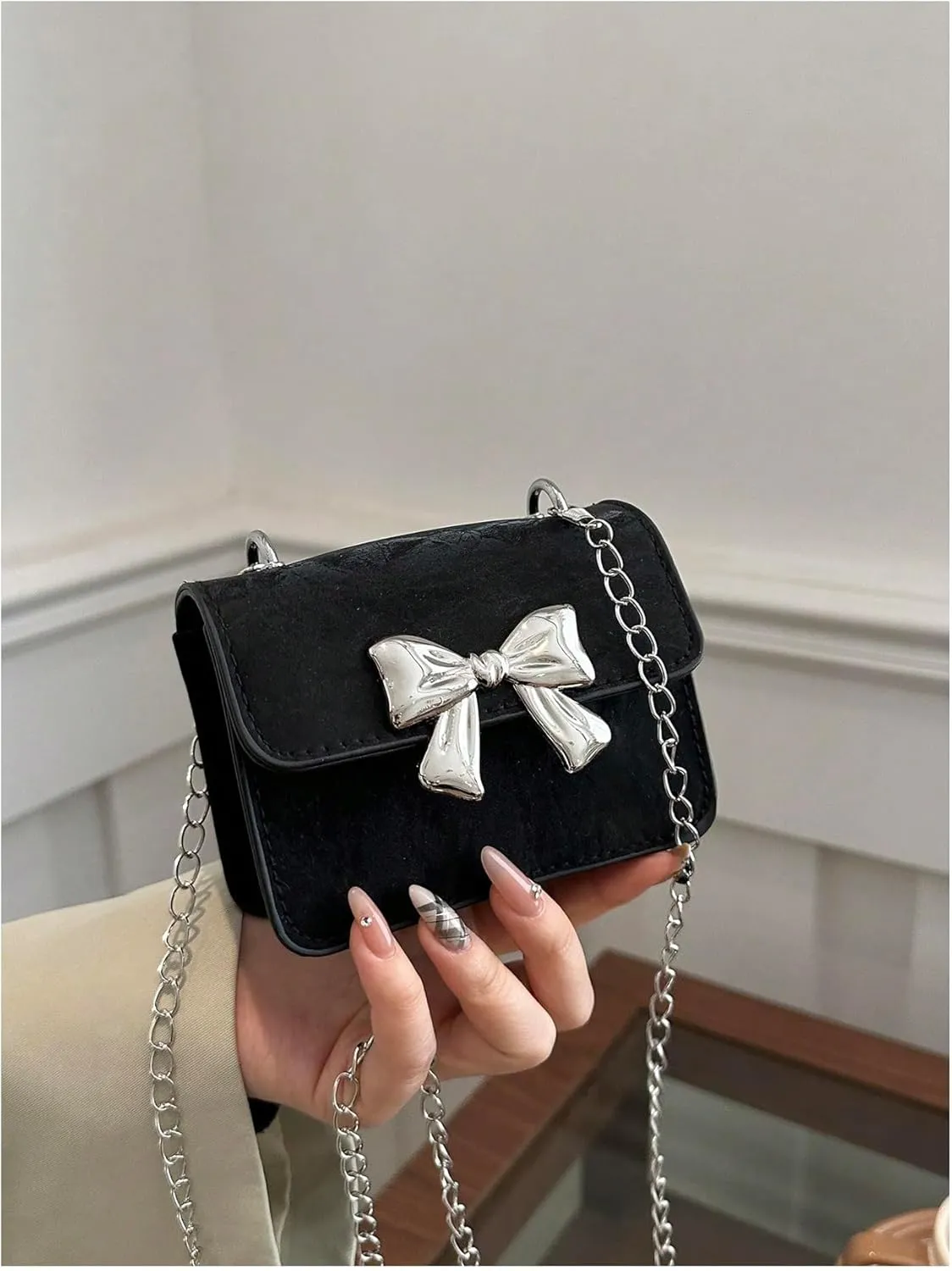 Women' Bowknot Mini Flap Handbag Chain Strap Mini Square Bag Cute Crossbody Purse